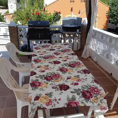 Nice With Swimming Pool קוסנטיינה