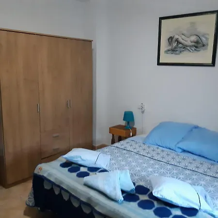 Nice With Swimming Pool קוסנטיינה