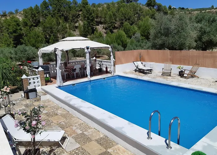 Nice With Swimming Pool بيت ضيافة كوكينتاينا